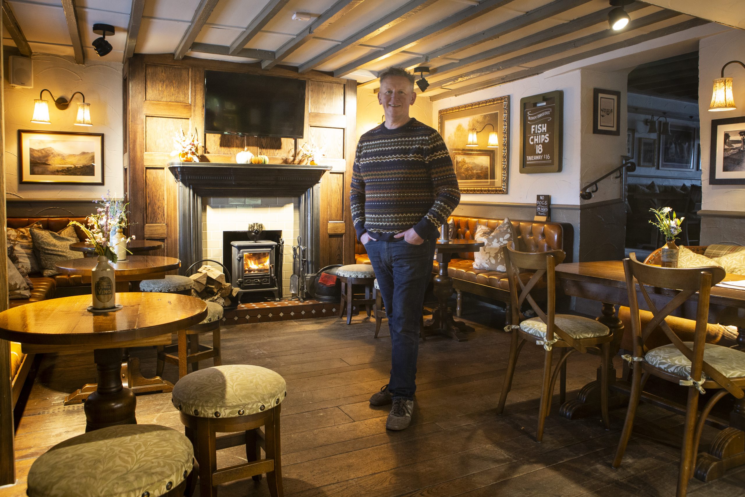 tony griffiths the crown, lixwm